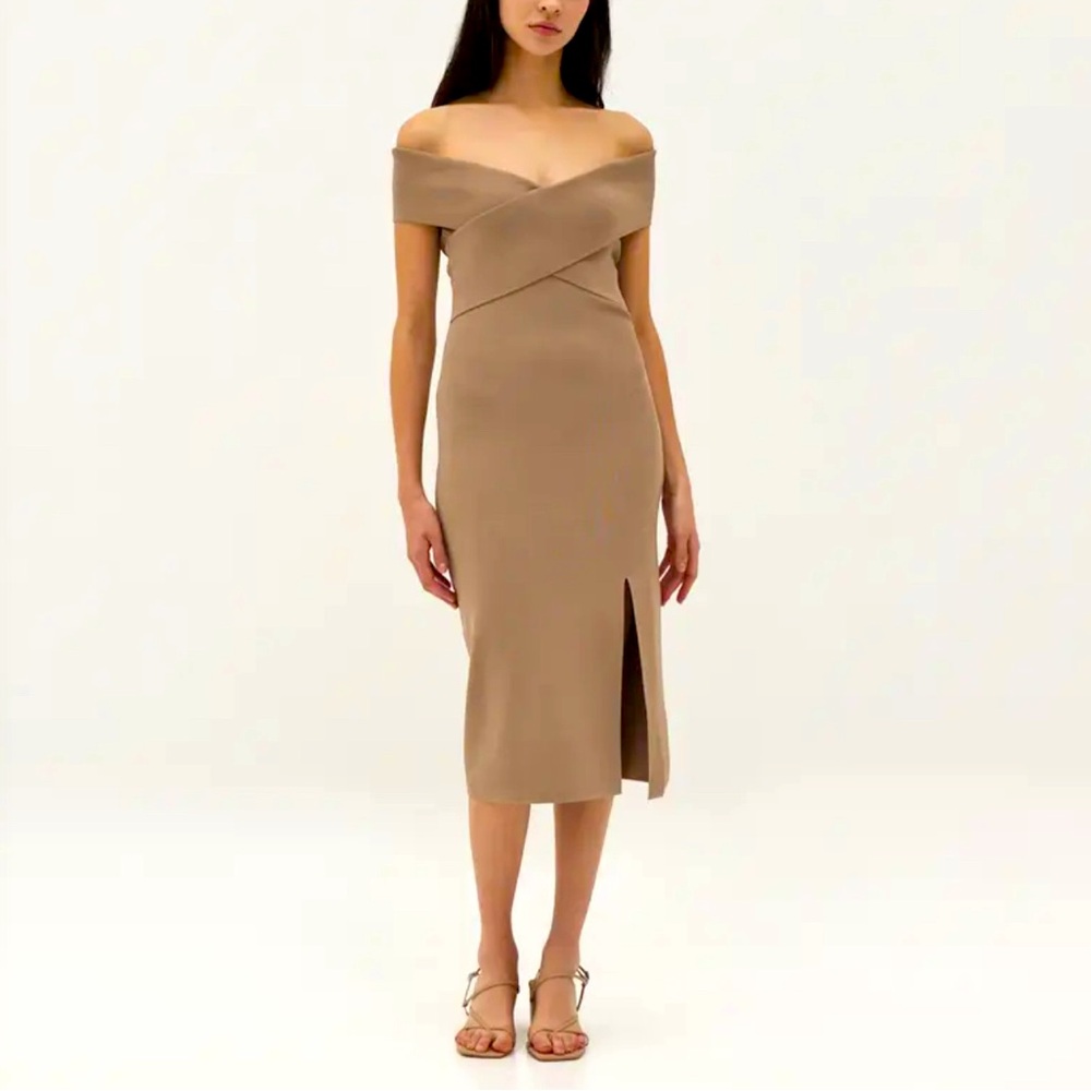 NWT! Off-Shoulder Knit Bodycon Dress | Viscose Blend | Size: 8
